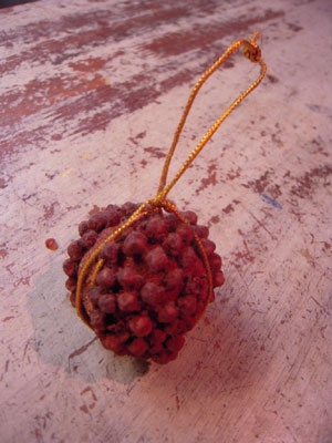 ポマンダー（クローブを使ってつくるもの）